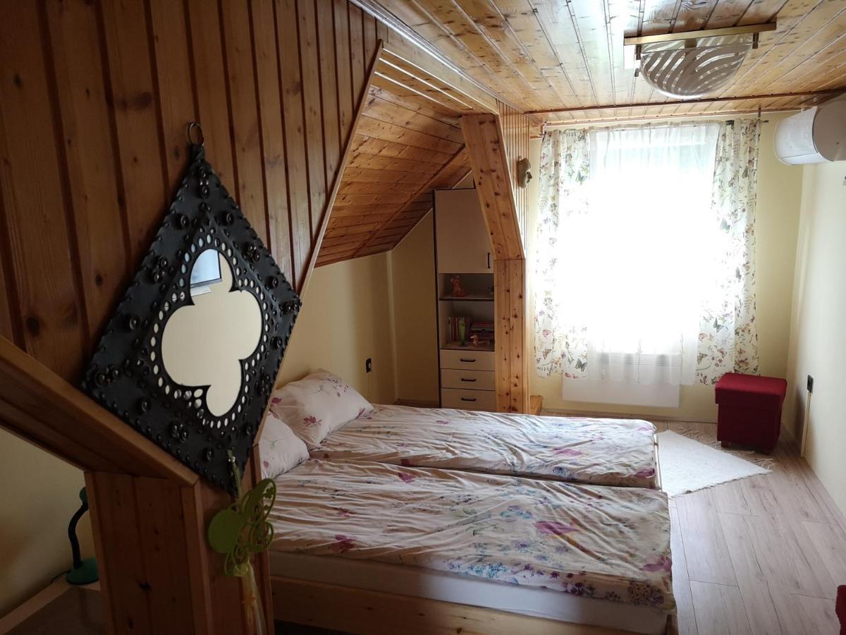 Hotel Szabo Vendeghaz Siklós Exteriér fotografie